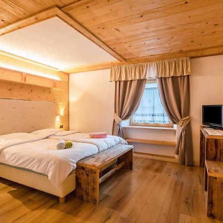 Chalet Osmar Appartamento 1 กัมปีเตลโลดีฟัสซา ภายนอก รูปภาพ