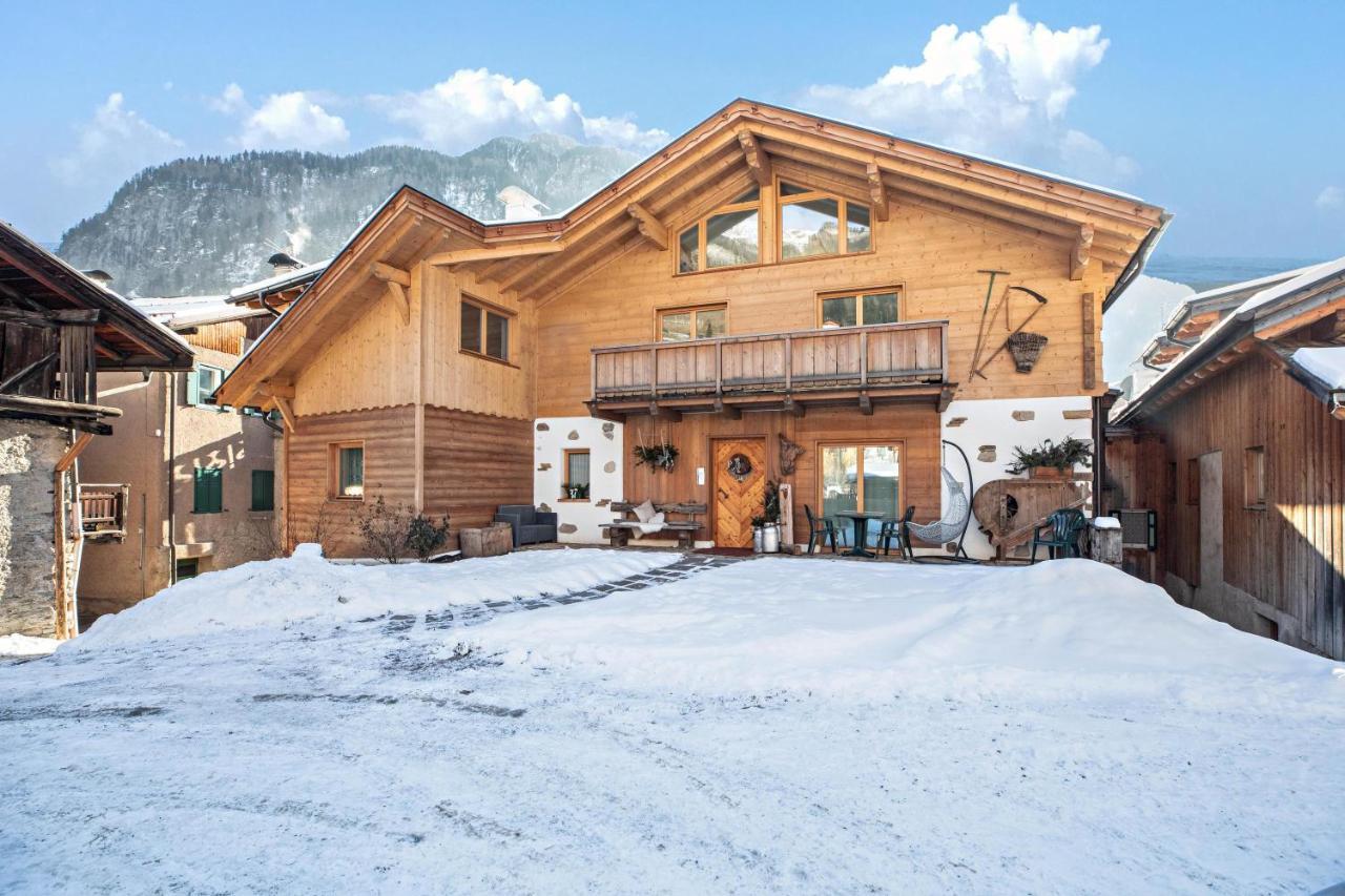Chalet Osmar Appartamento 1 กัมปีเตลโลดีฟัสซา ภายนอก รูปภาพ
